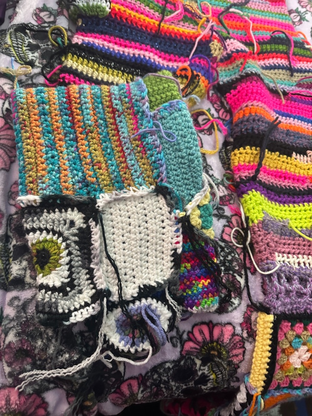Handmade Crocheted Patchwork Pants in Multicolor - Picture 4 of 8